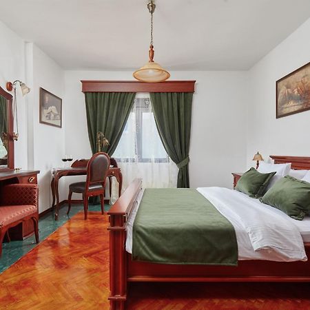 Apartment Aura With Sea View Kotor Eksteriør billede