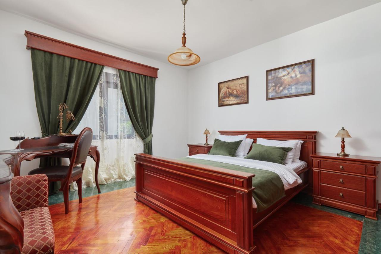 Apartment Aura With Sea View Kotor Eksteriør billede